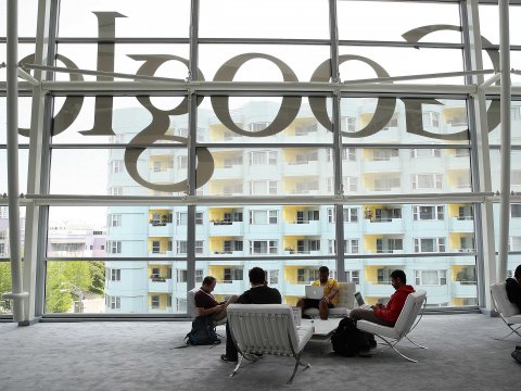 google 69 Lương của một nhân viên Google là gần 2,7 tỷ đồng một năm