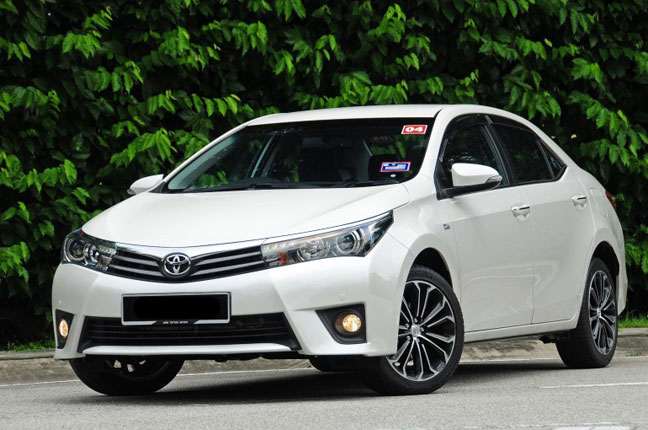 2014 Toyota Corolla Altis  013 850x564 Toyota Altis 2014   Cỗ máy tạo nên sự bền bỉ đi cùng năm tháng