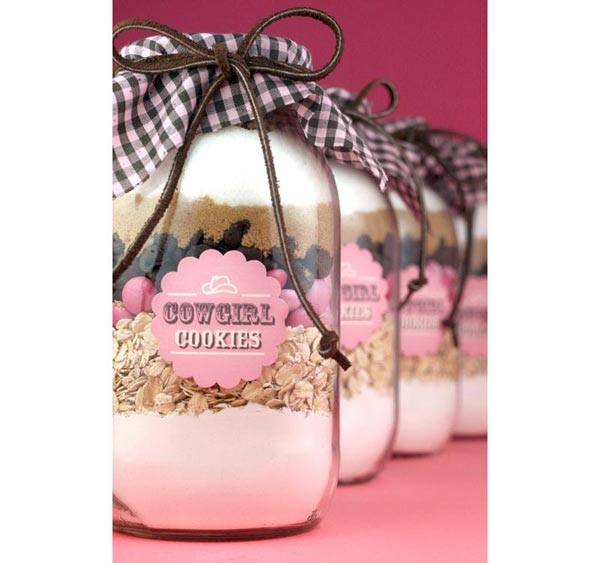 Tận dụng lọ đựng mứt cũ làm đẹp nhà 4 bakerellacookiejars004429a3480 Gợi ý thiết kế tận dụng lọ đựng mứt cũ làm đẹp nhà
